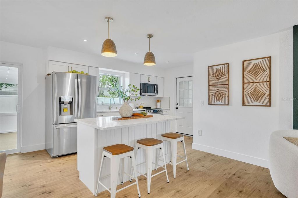 Image 12 of property listing at 2316 FLEET CIRCLE, Orlando, FL 32817