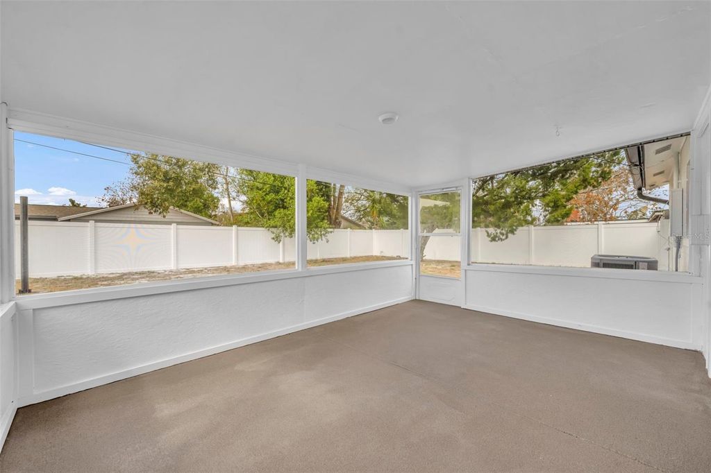 Image 22 of property listing at 2316 FLEET CIRCLE, Orlando, FL 32817