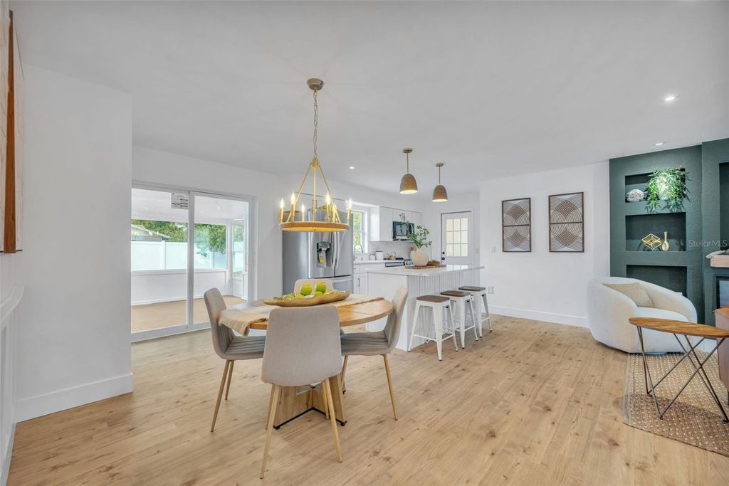 Image 8 of property listing at 2316 FLEET CIRCLE, Orlando, FL 32817