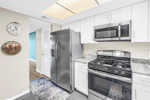 1868 SHORE DRIVE S 212, South Pasadena, FL 33707