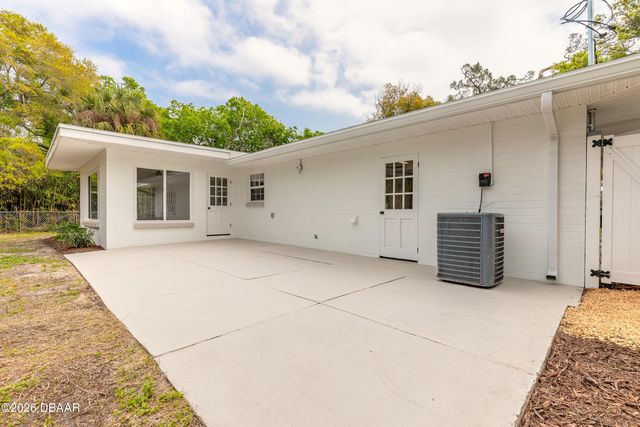 39 Willis Drive, Ormond Beach, FL 32176