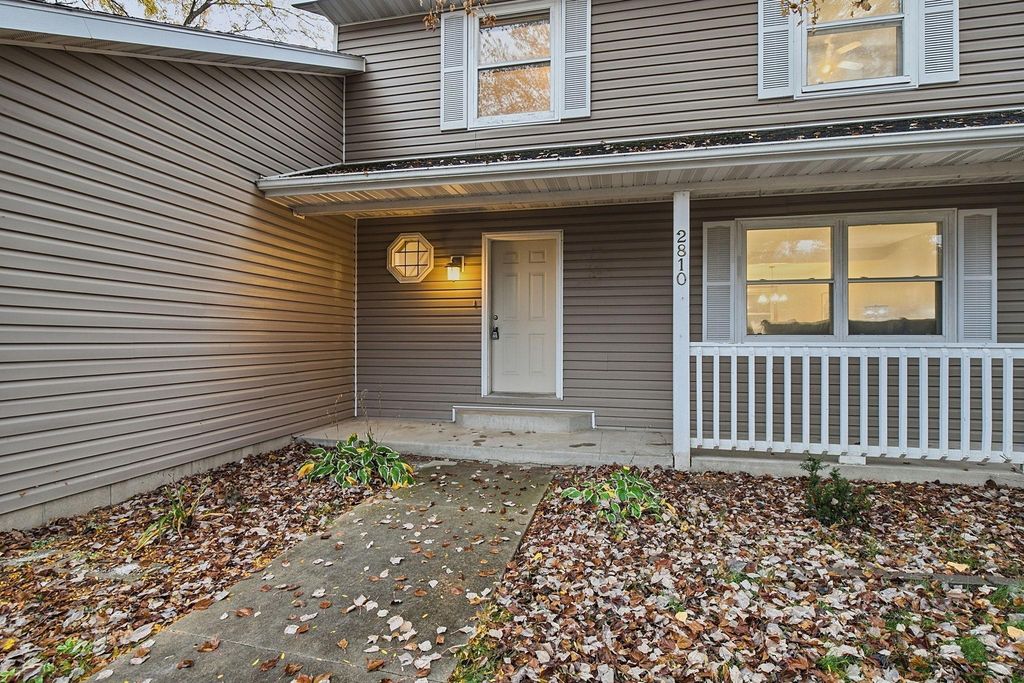 2810 26th Street NW, Rochester, MN 55901 — photo 2