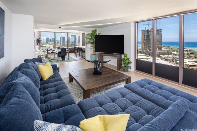 425 South Street Mauka 2401, Honolulu, HI 96813