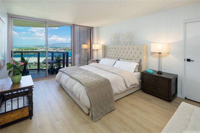 425 South Street Mauka 2401, Honolulu, HI 96813