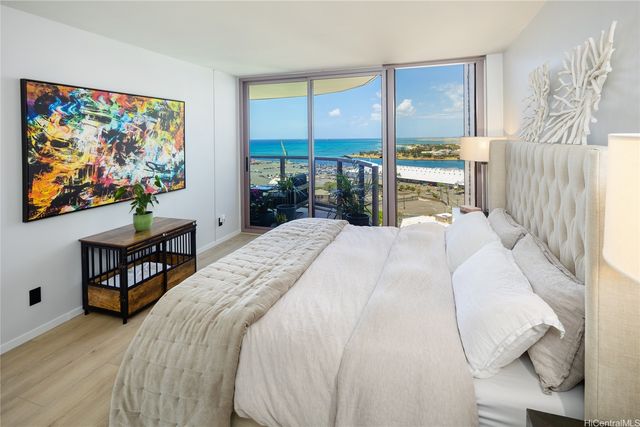 425 South Street Mauka 2401, Honolulu, HI 96813