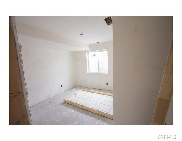 1406 Bellagio Drive, Ammon, ID 83401