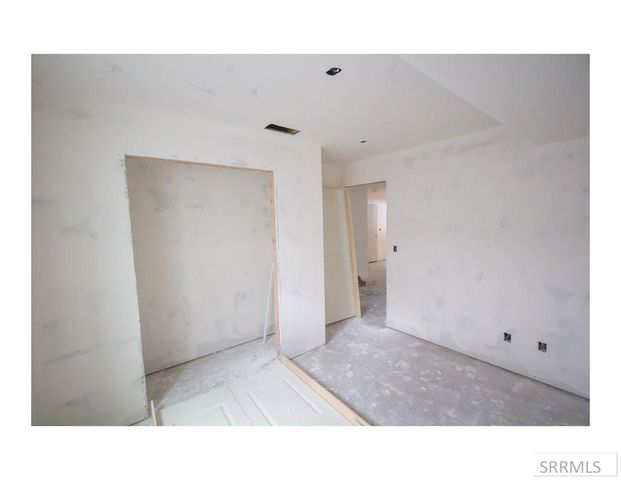 1406 Bellagio Drive, Ammon, ID 83401