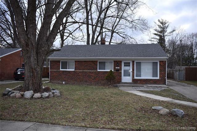 28095 Selkirk Street, Southfield, MI 48076