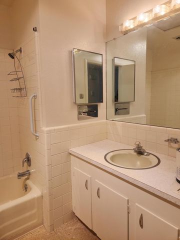 8509 Bellehaven Place NE, Albuquerque, NM 87112