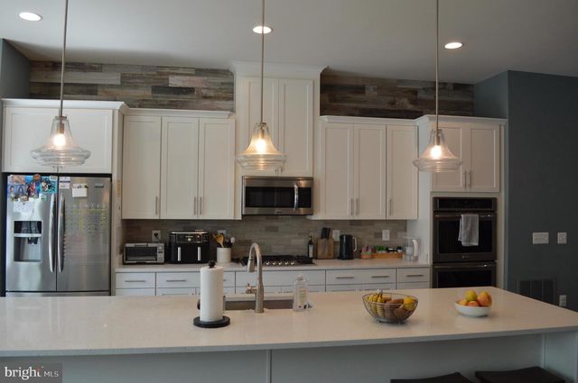 44717 ELLSWORTH TER, Ashburn, VA 20147