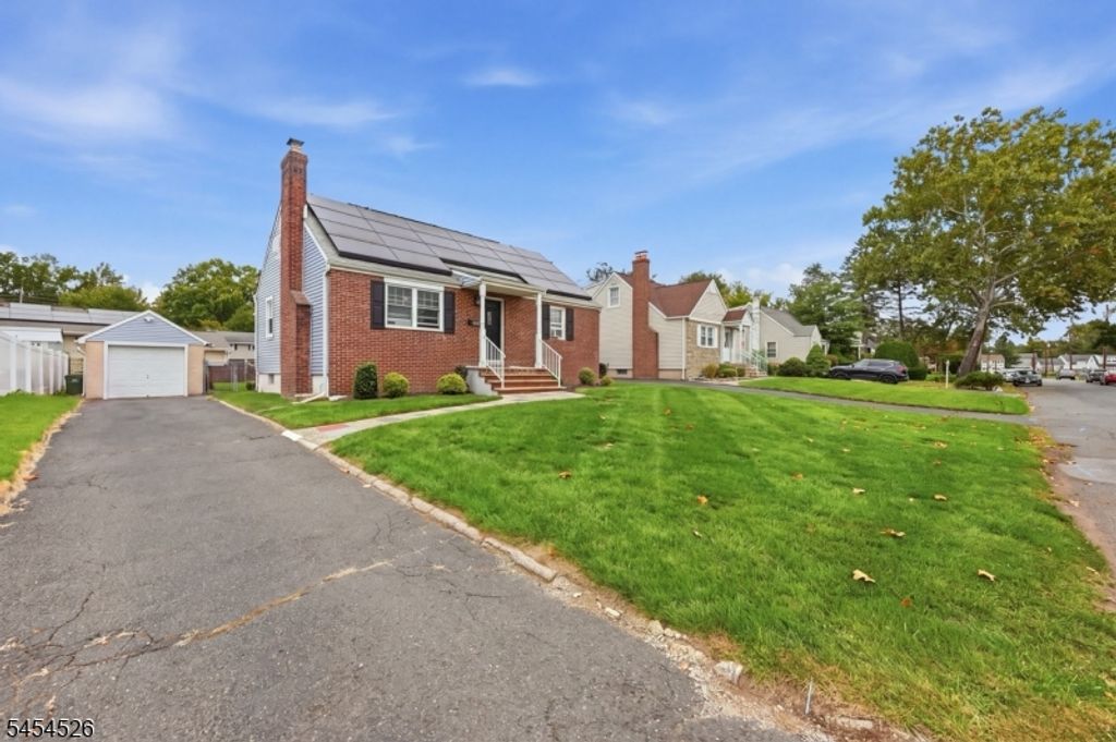 748 Ayres Ave, North Plainfield Boro, NJ 07063 — photo 2