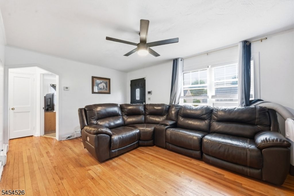 748 Ayres Ave, North Plainfield Boro, NJ 07063 — photo 4