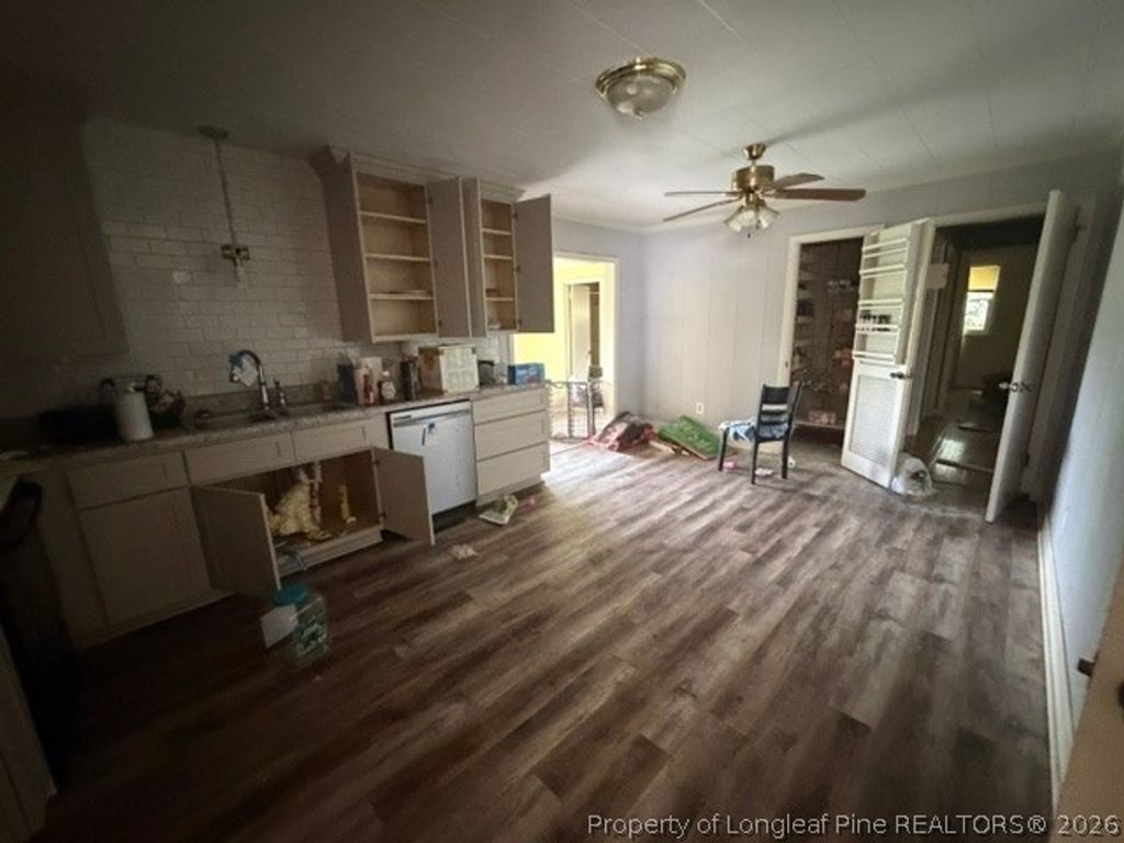 412 Buie Court, Fayetteville, NC 28304 — photo 2