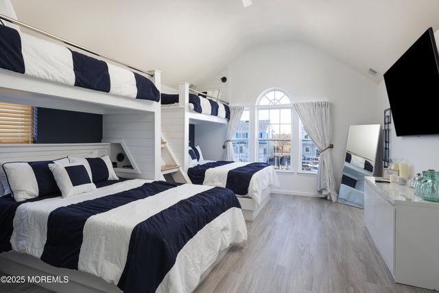 11 Peaksail Drive, Bayville, NJ 08721