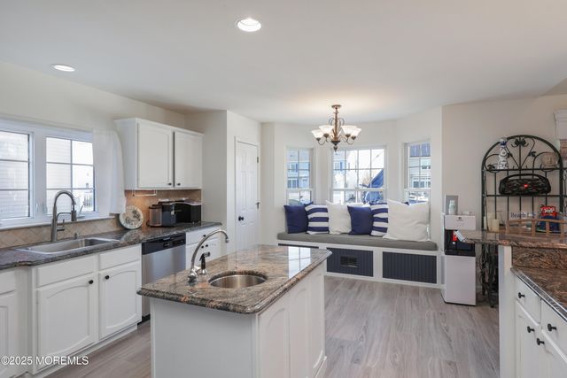 11 Peaksail Drive, Bayville, NJ 08721