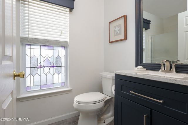 11 Peaksail Drive, Bayville, NJ 08721