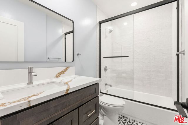 205 44th Street A, Manhattan Beach, CA 90266