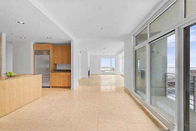 445 E NORTH WATER Street 1005, Chicago, IL 60611