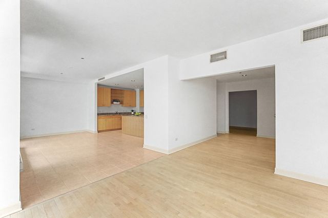 445 E NORTH WATER Street 1005, Chicago, IL 60611