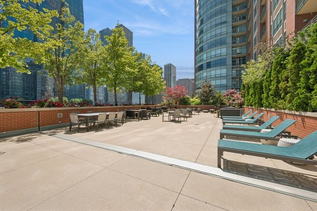 445 E NORTH WATER Street 1005, Chicago, IL 60611