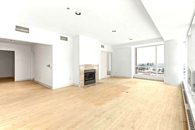 445 E NORTH WATER Street 1005, Chicago, IL 60611