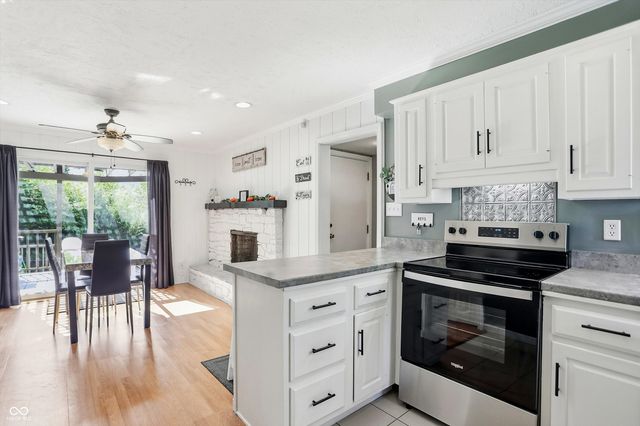 3905 Shelbyville Road, Indianapolis, IN 46237