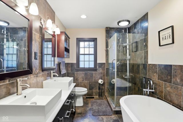 3905 Shelbyville Road, Indianapolis, IN 46237