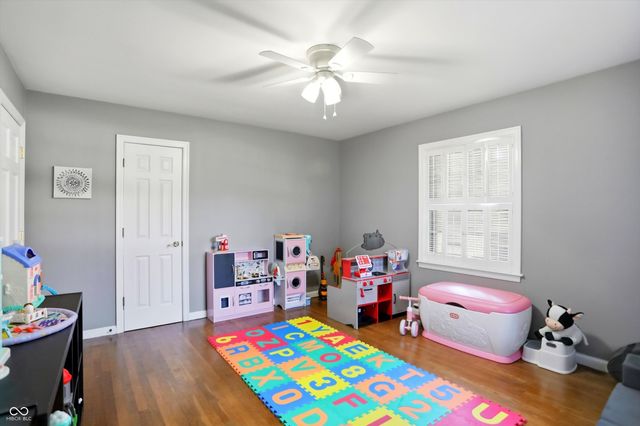 3905 Shelbyville Road, Indianapolis, IN 46237