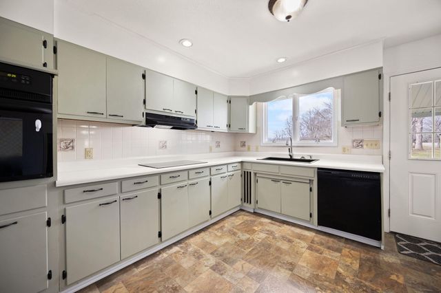 157 Shawnee Avenue, Russell Springs, KY 42642