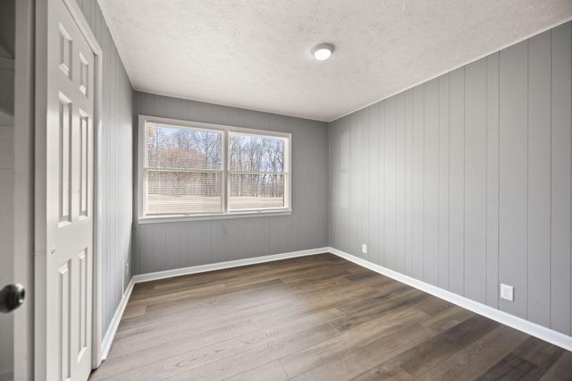 157 Shawnee Avenue, Russell Springs, KY 42642