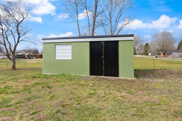 157 Shawnee Avenue, Russell Springs, KY 42642