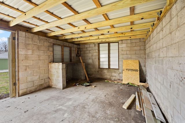 157 Shawnee Avenue, Russell Springs, KY 42642