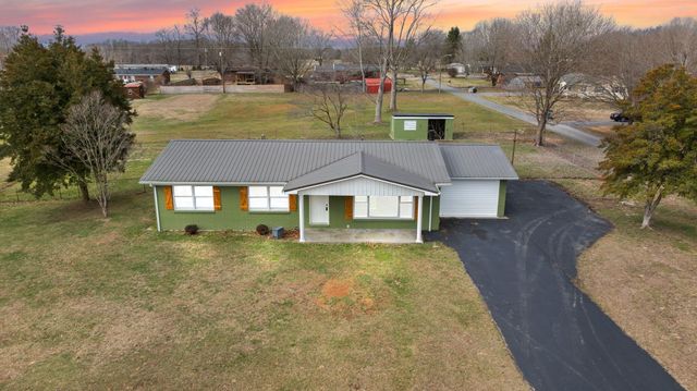 157 Shawnee Avenue, Russell Springs, KY 42642
