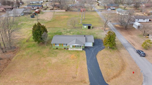 157 Shawnee Avenue, Russell Springs, KY 42642