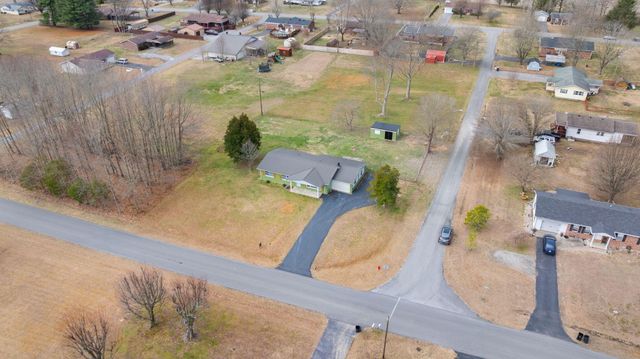 157 Shawnee Avenue, Russell Springs, KY 42642