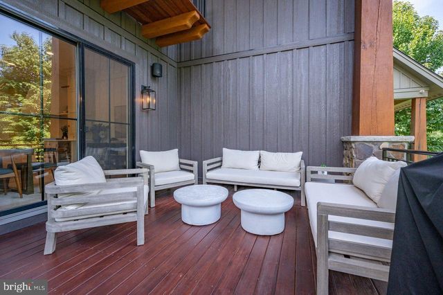 142 RIDGE RUN RD, Mc Henry, MD 21541