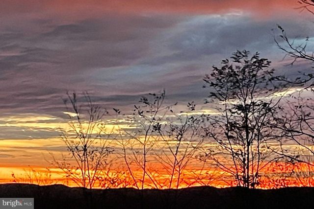 142 RIDGE RUN RD, Mc Henry, MD 21541