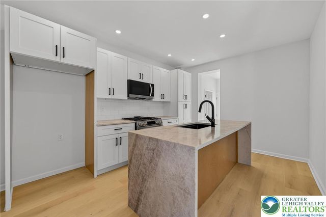 28 North 4th Street, Emmaus Boro, PA 18049