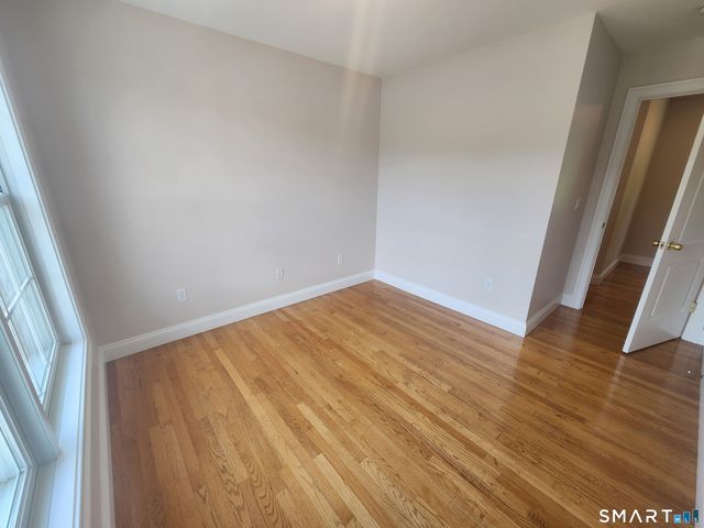 190 South Thames Street 15, Norwich, CT 06360