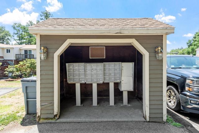 9 Wampus Ave 4, Acton, MA 01720