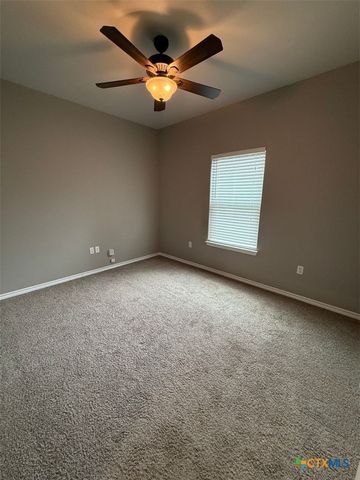 152 Navarro Crossing 3B, Seguin, TX 78155