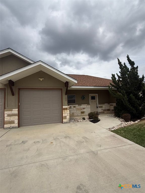 152 Navarro Crossing 3B, Seguin, TX 78155