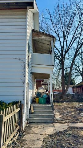 4615 Henritze Avenue, Cleveland, OH 44109