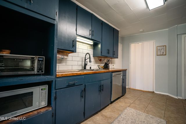 104 Sunset Drive, Clinton, MS 39056