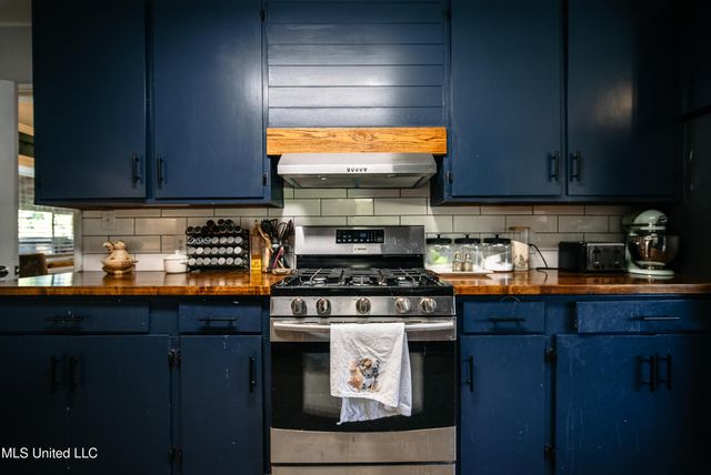 104 Sunset Drive, Clinton, MS 39056