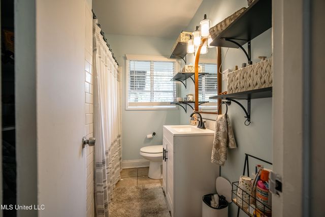 104 Sunset Drive, Clinton, MS 39056