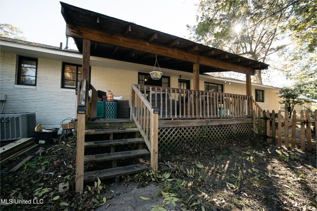 104 Sunset Drive, Clinton, MS 39056