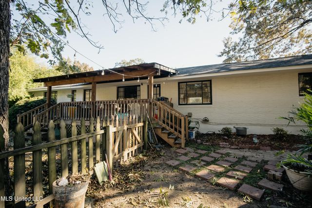 104 Sunset Drive, Clinton, MS 39056