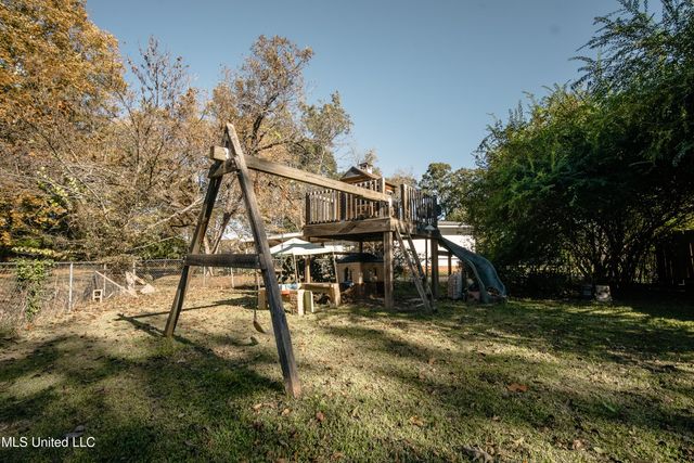 104 Sunset Drive, Clinton, MS 39056