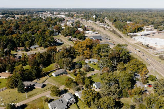 104 Sunset Drive, Clinton, MS 39056